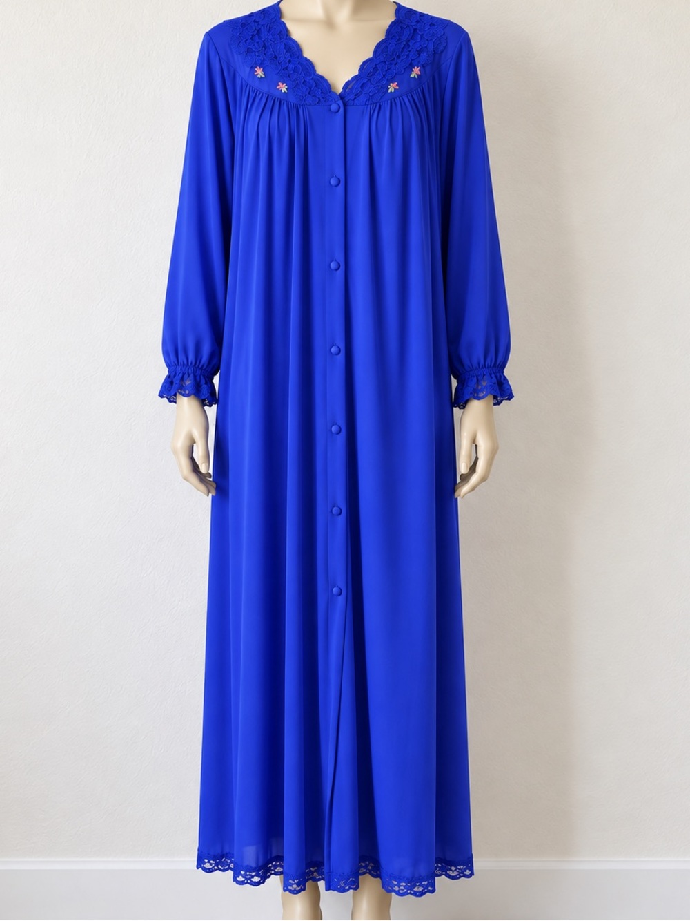 Shadowline  Nylon Robe 3X Lace Embroidered Long Sleeve Maxi Vintage 70s